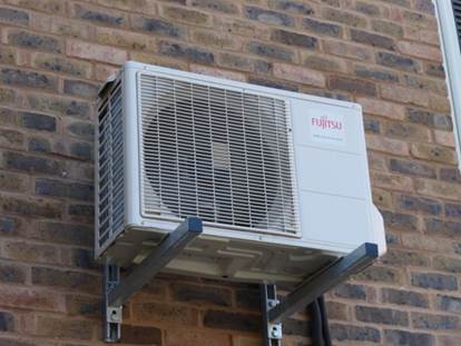 wall mounted airconditioning unit